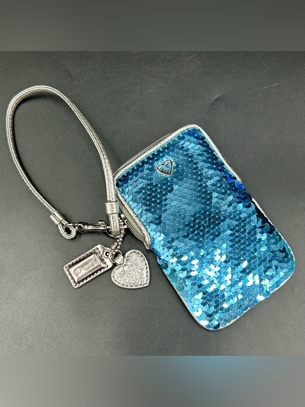 COACH Poppy Uni Pop Sequin Case 60681 Silver Chambray Blue Wristlet Wallet